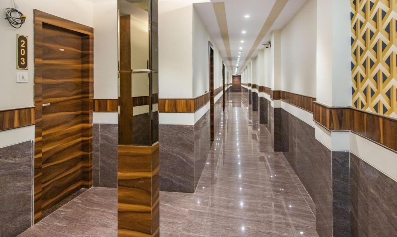 Hotel Hometown Near Us Embassy Bkc Mumbai Exterior photo
